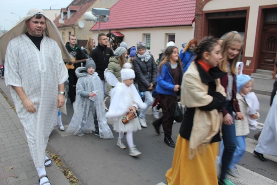 Korowody świętych przeszły ulicami
