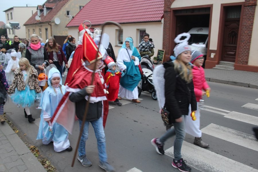 Korowody świętych przeszły ulicami