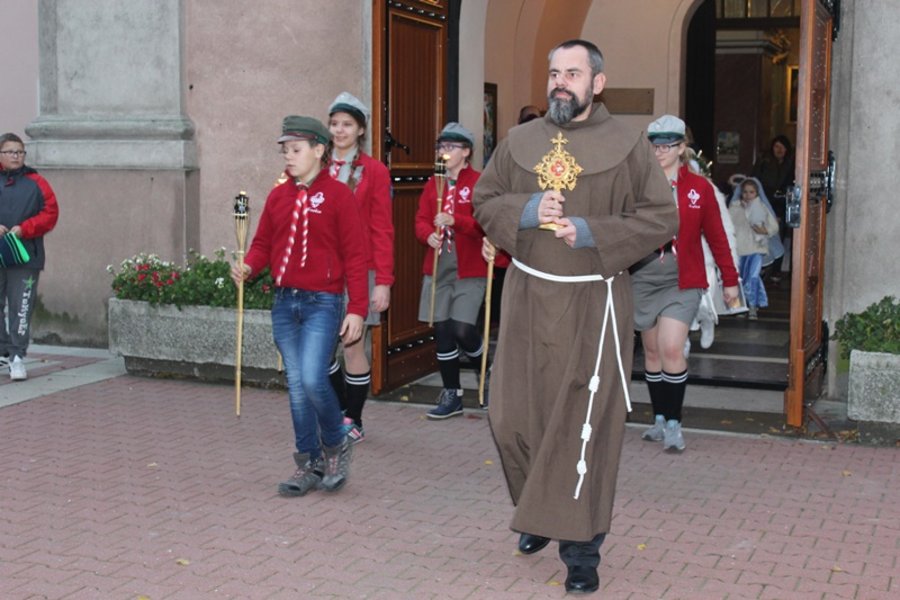Korowody świętych przeszły ulicami