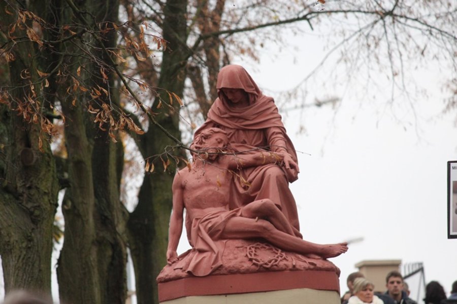To był dzień zadumy i radości...
