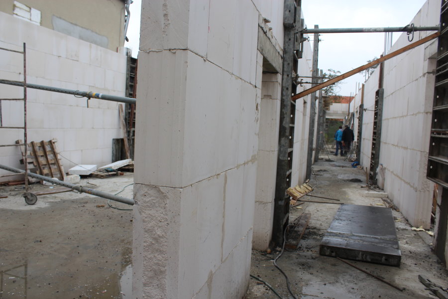 Zużyto już ponad 600 ton betonu