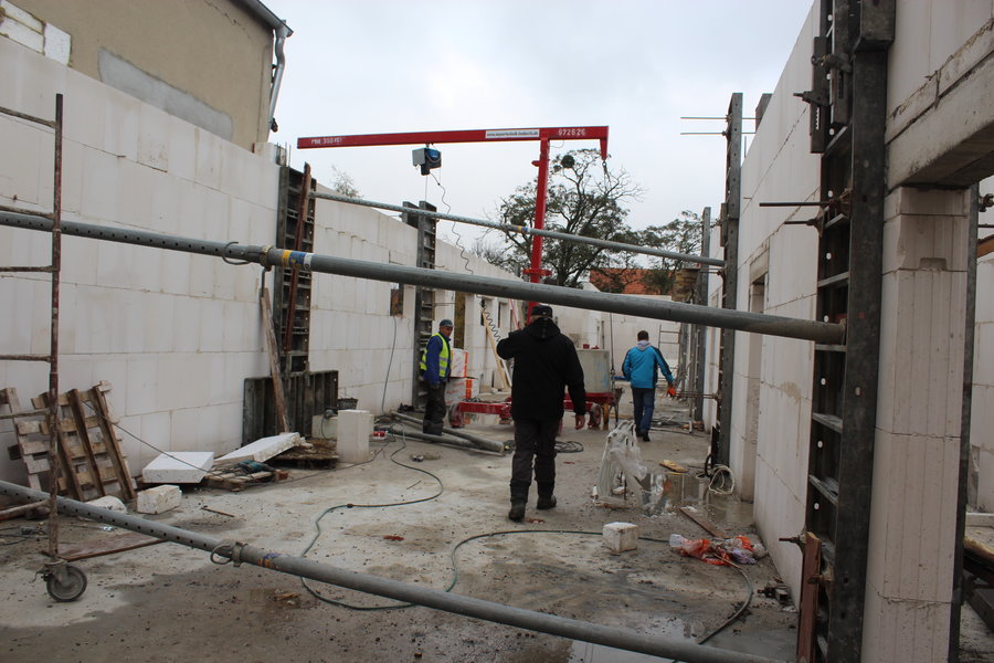 Zużyto już ponad 600 ton betonu