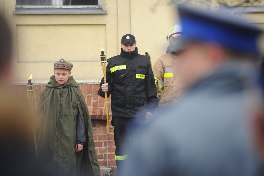 Msza, przemarsz i wiązanki