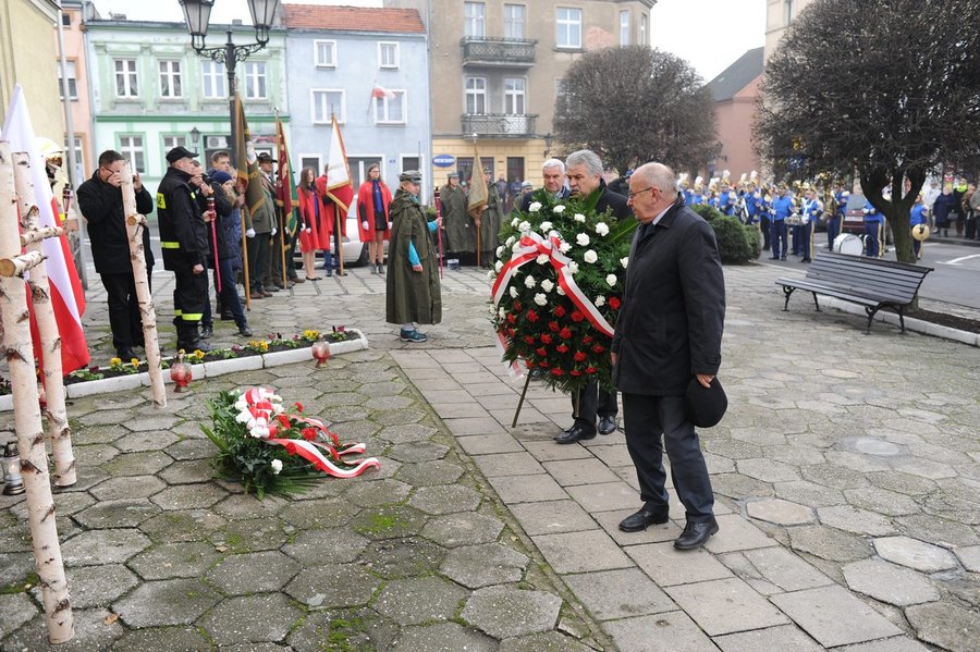 Msza, przemarsz i wiązanki