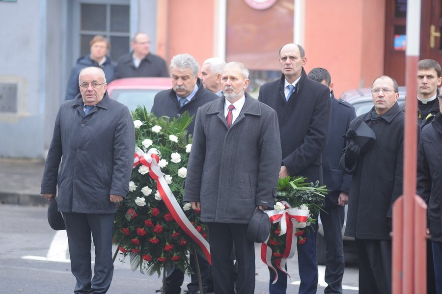 Msza, przemarsz i wiązanki