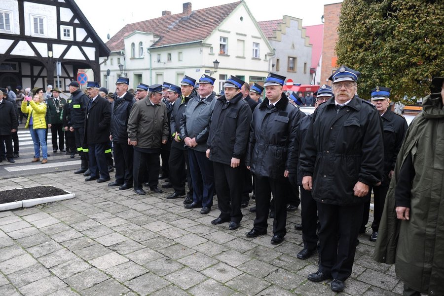 Msza, przemarsz i wiązanki
