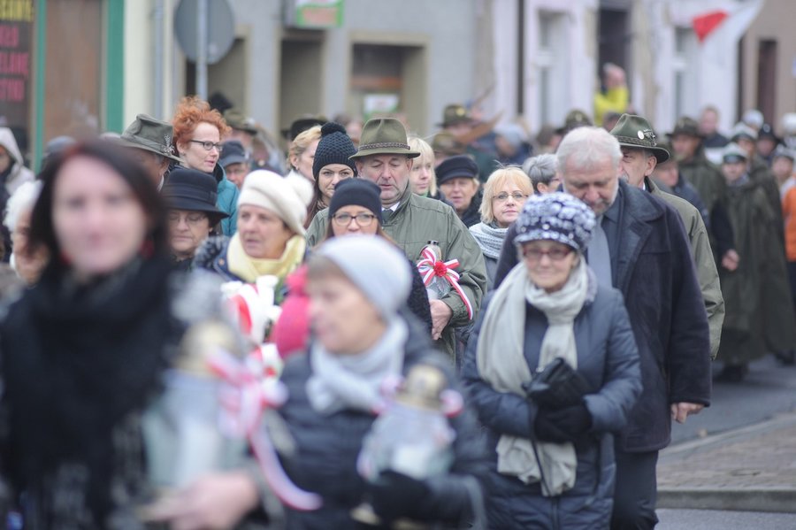 Msza, przemarsz i wiązanki