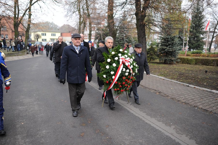 Msza, przemarsz i wiązanki