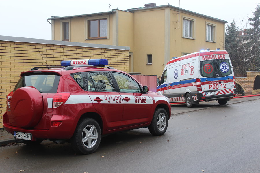 Palił się budynek gospodarczy