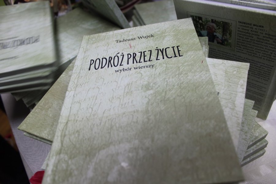 T. Wujek: I pisać nie przestanę...