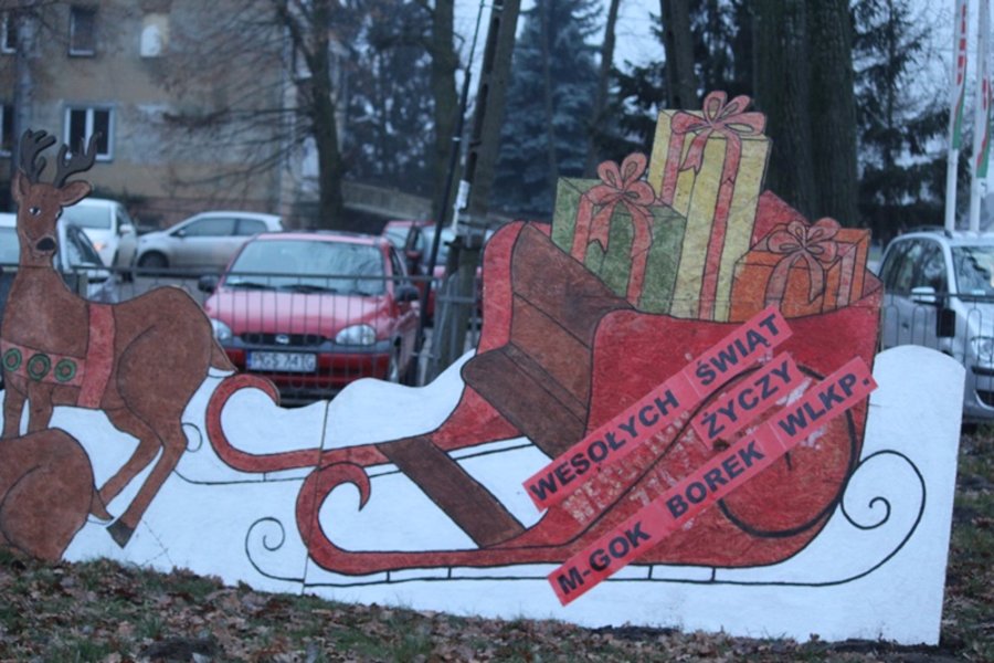 Mikołaj utknął w kominie. Trzeba było go ratować!
