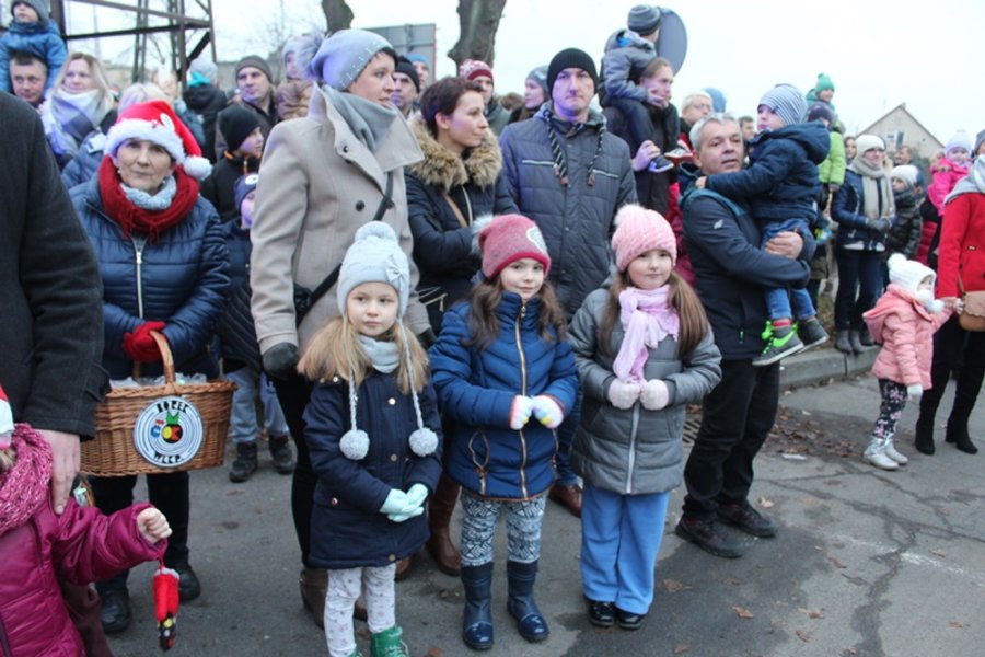 Mikołaj utknął w kominie. Trzeba było go ratować!