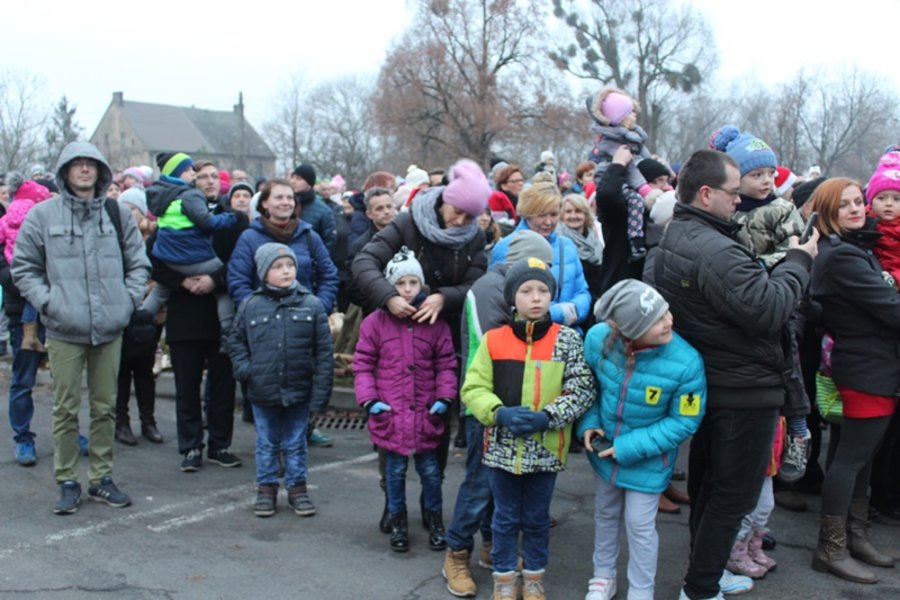 Mikołaj utknął w kominie. Trzeba było go ratować!