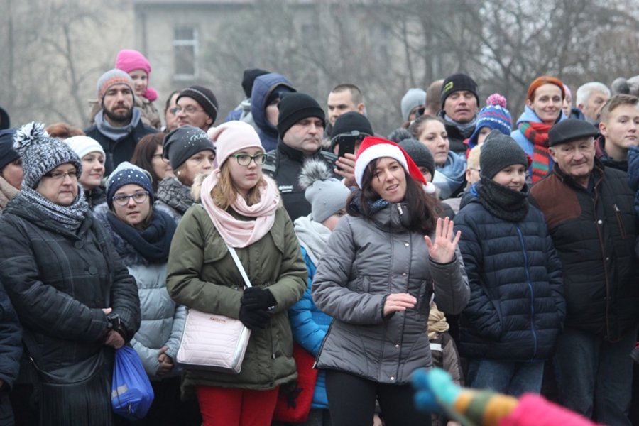Mikołaj utknął w kominie. Trzeba było go ratować!
