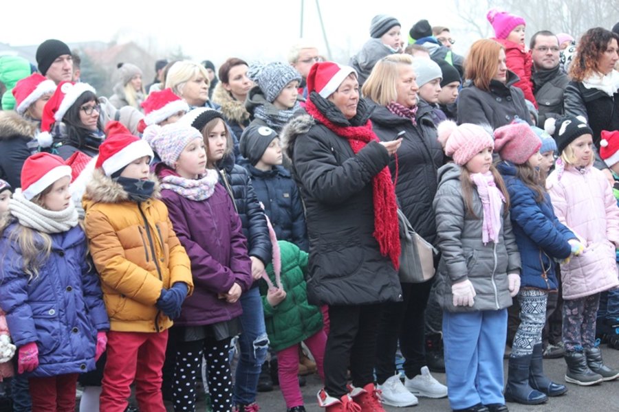Mikołaj utknął w kominie. Trzeba było go ratować!