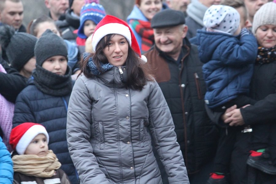 Mikołaj utknął w kominie. Trzeba było go ratować!