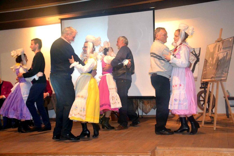 Węgrzy zaprosili do siebie