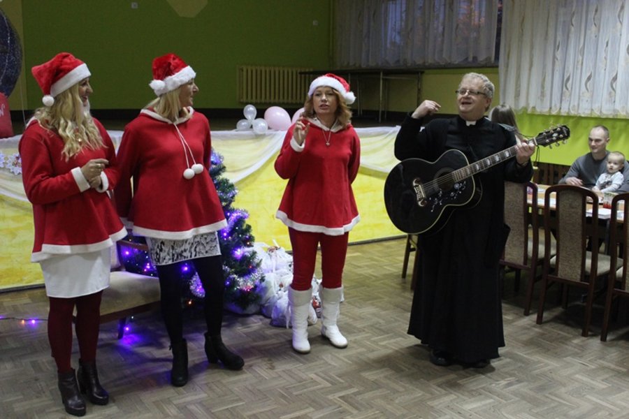 Najpierw były kolędy, potem Święty Mikołaj