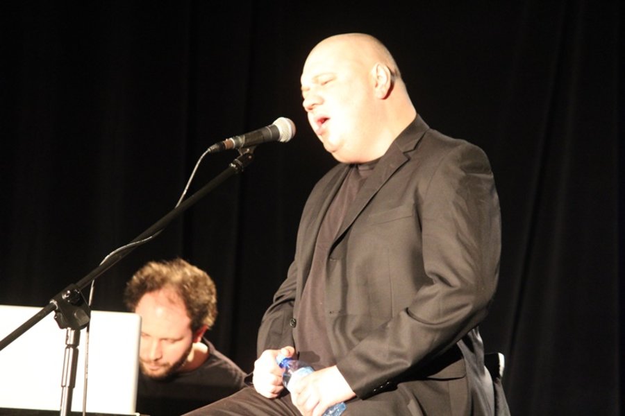 Dyjak zahipnotyzował publiczność