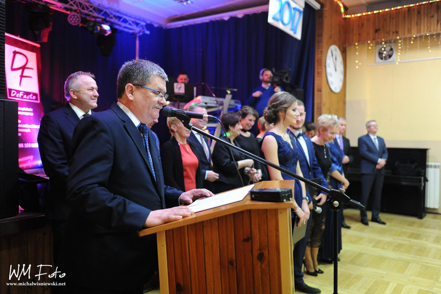 Dwudniowa studniówka dla stu