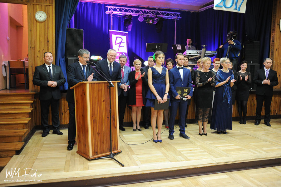 Dwudniowa studniówka dla stu