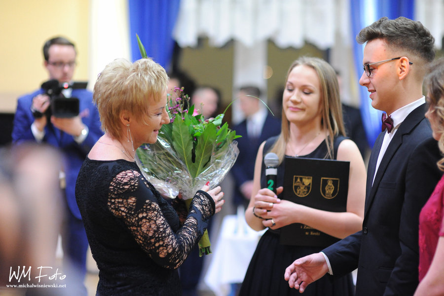 Dwudniowa studniówka dla stu