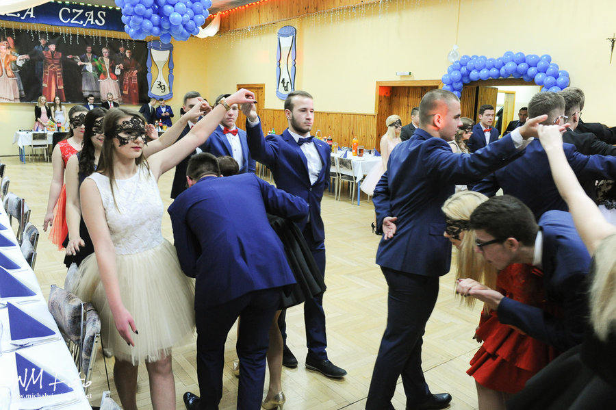 Dwudniowa studniówka dla stu