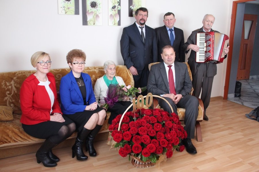 100 lat pani Bronisławy!
