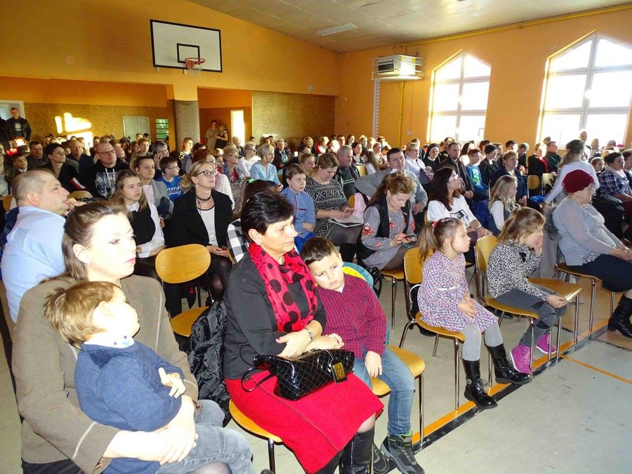 Koncert na stu wykonawców