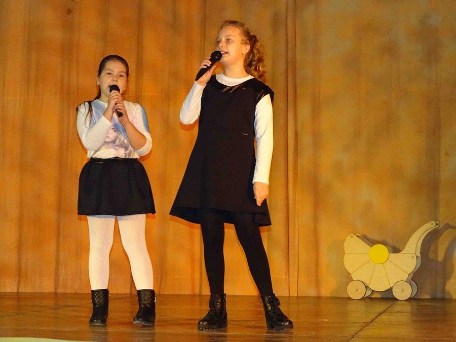 Koncert na stu wykonawców