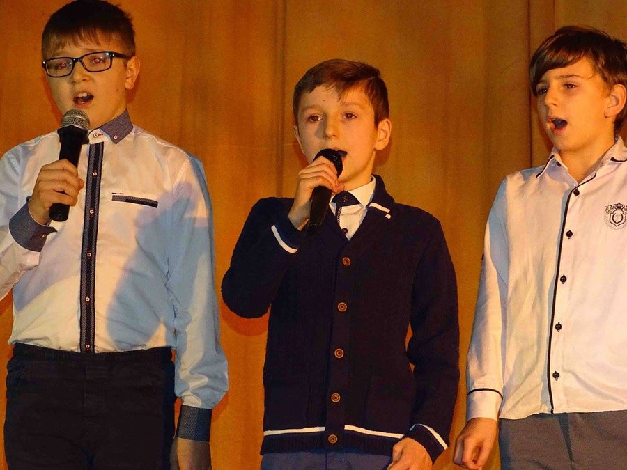 Koncert na stu wykonawców