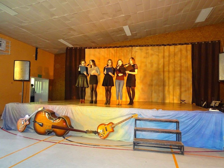 Koncert na stu wykonawców