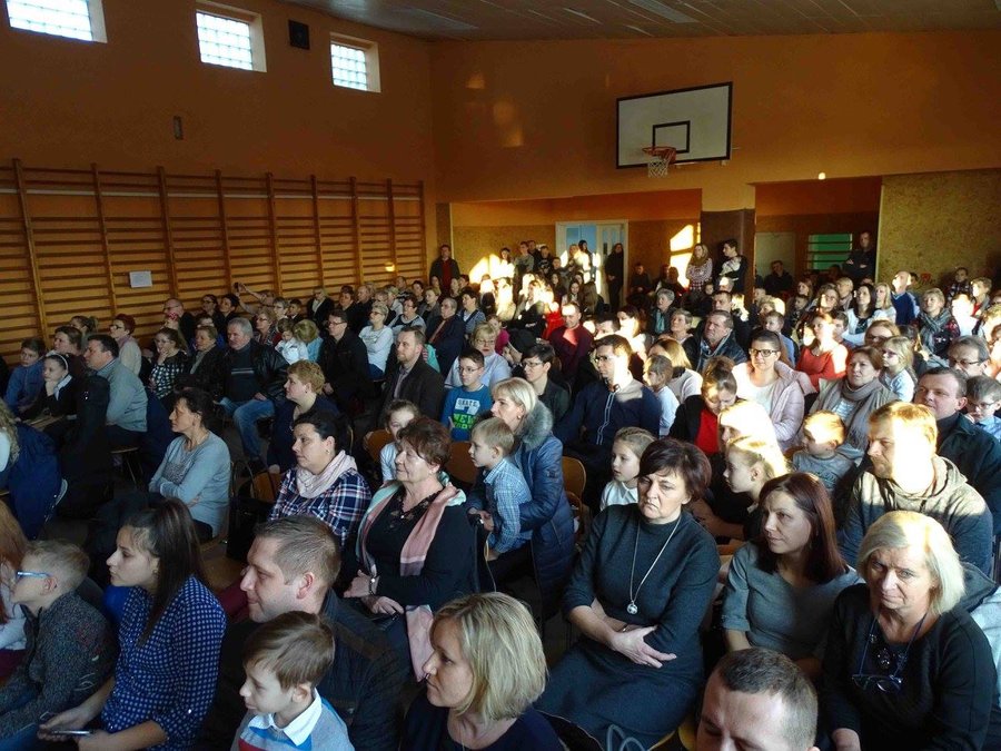 Koncert na stu wykonawców
