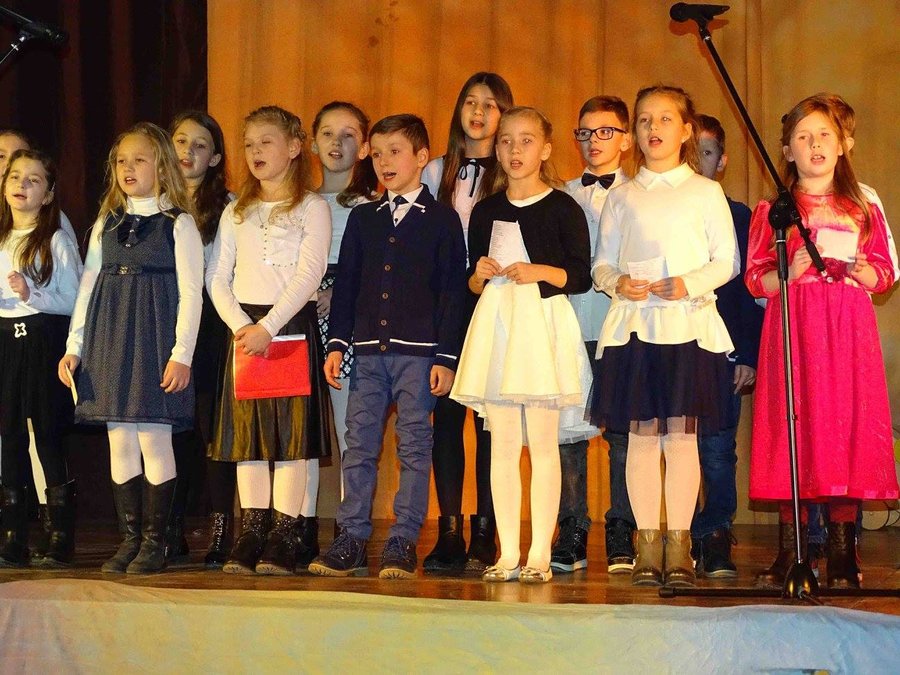 Koncert na stu wykonawców