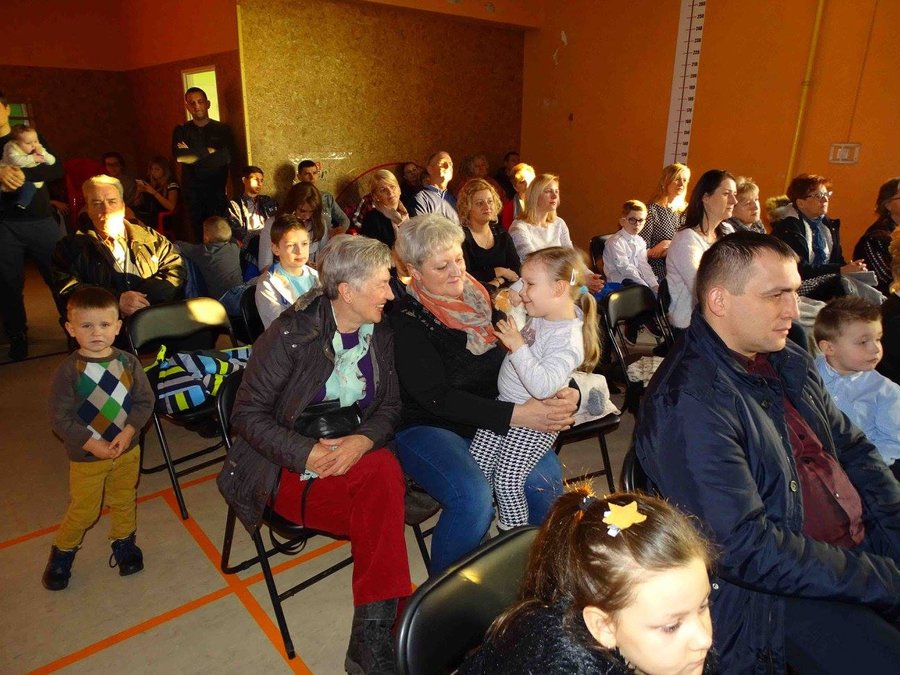 Koncert na stu wykonawców