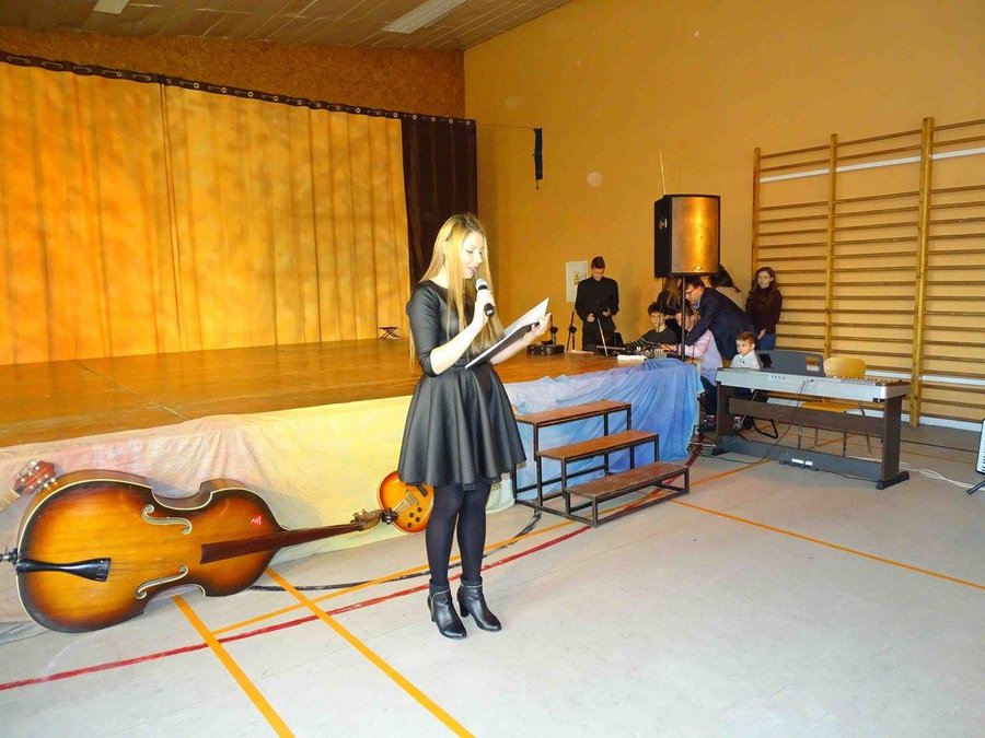 Koncert na stu wykonawców
