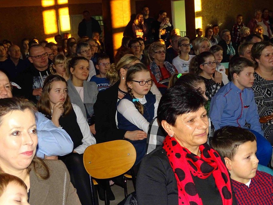 Koncert na stu wykonawców