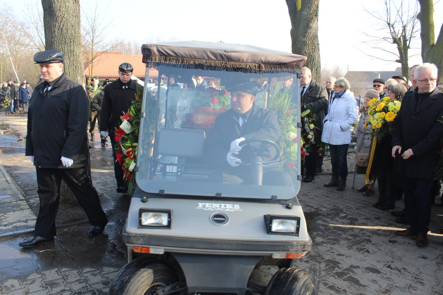 Pożegnany z honorami