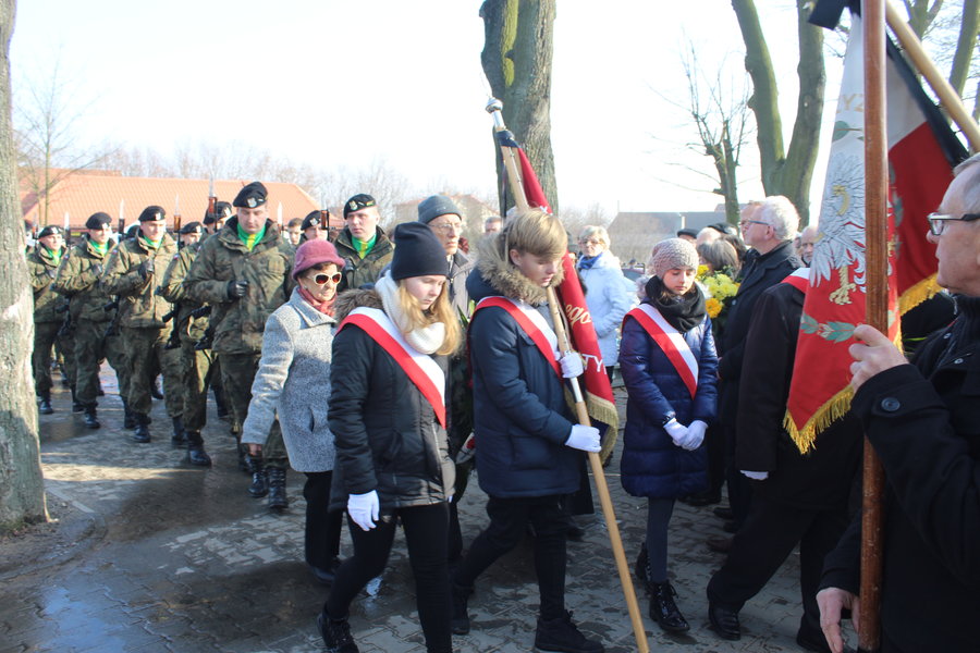 Pożegnany z honorami