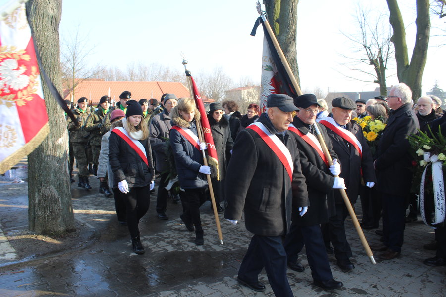 Pożegnany z honorami
