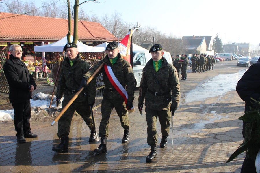 Pożegnany z honorami