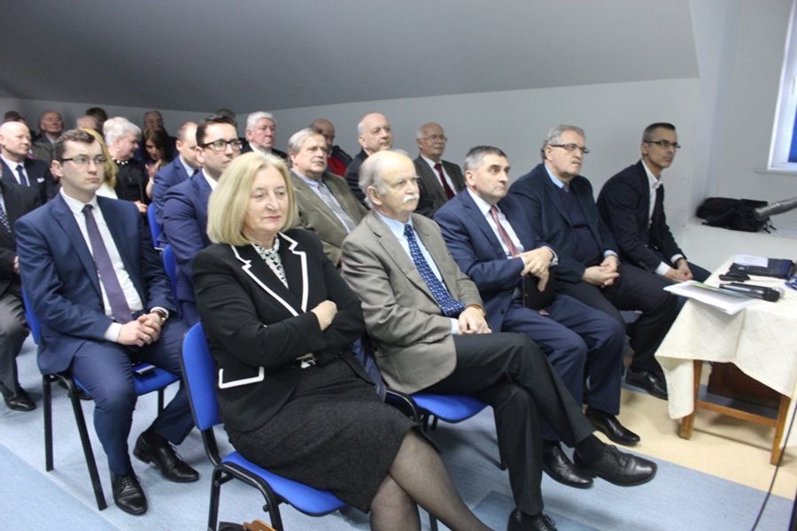 Czy można wierzyć politykom?