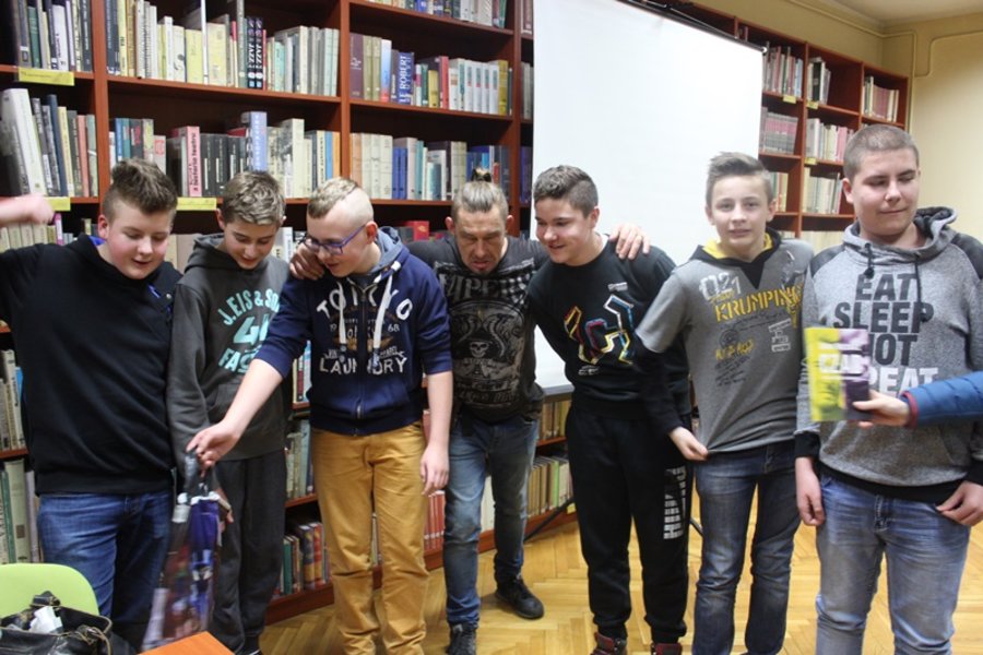 Ni to powieść, ni to przygoda