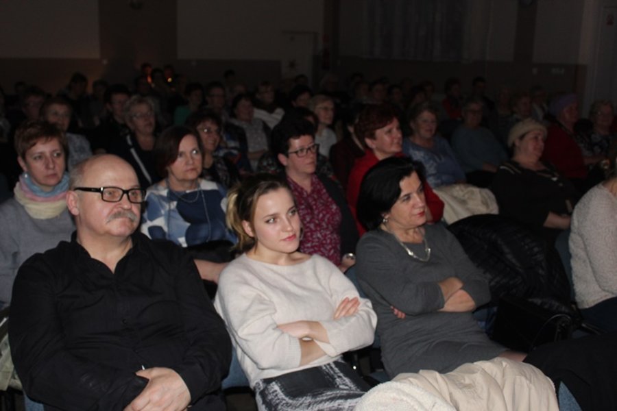 Muzyczna niespodzianka z humorem - film