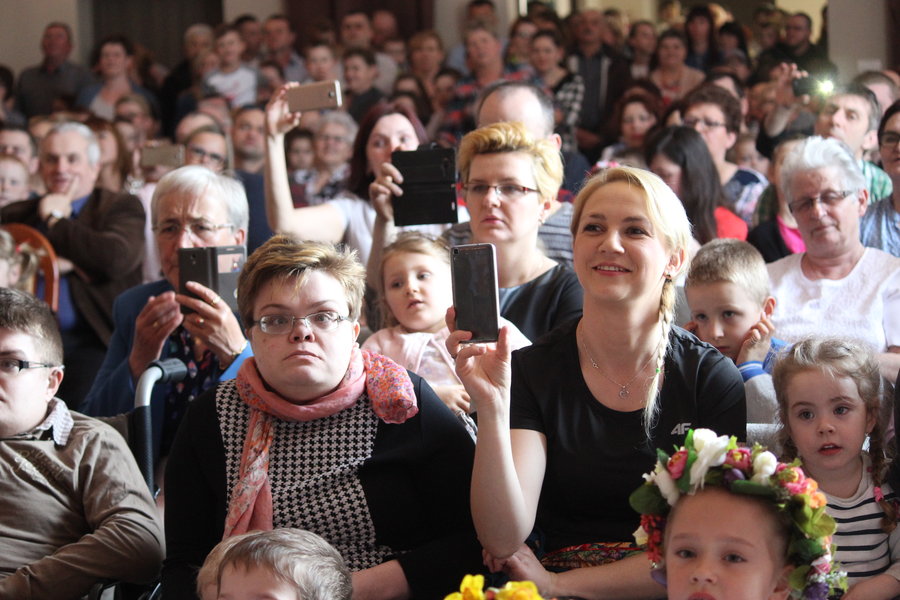 Tradycyjnie, smacznie i tanecznie - film