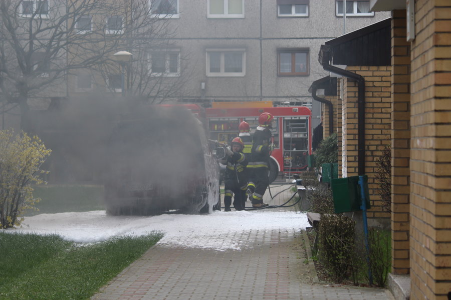 Pożar butli z acetylenem. Ewakuowano ludzi