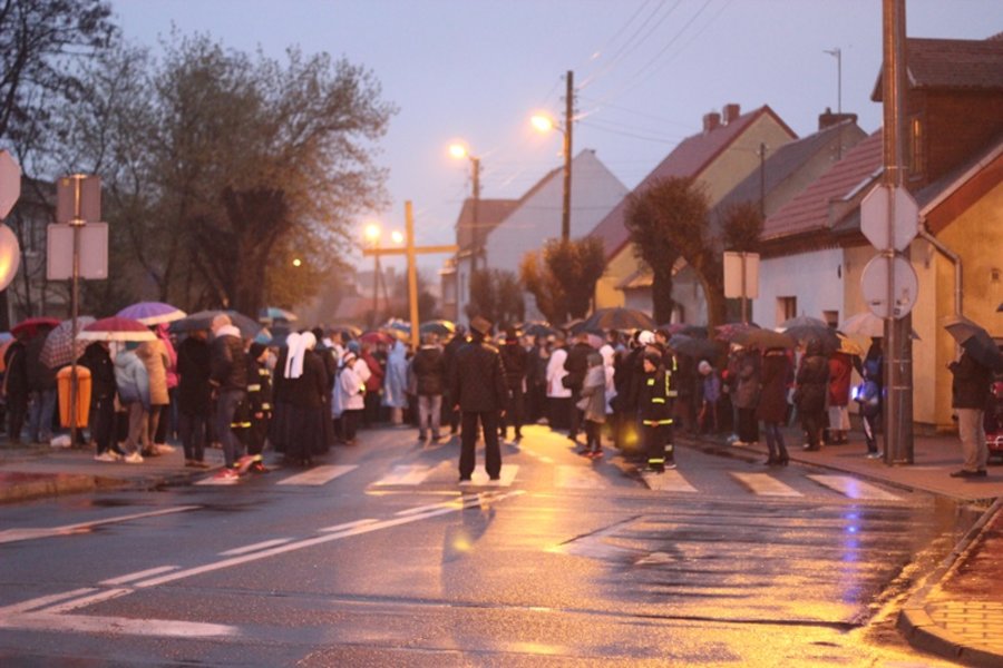 Droga Krzyżowa przeszła ulicami miasta