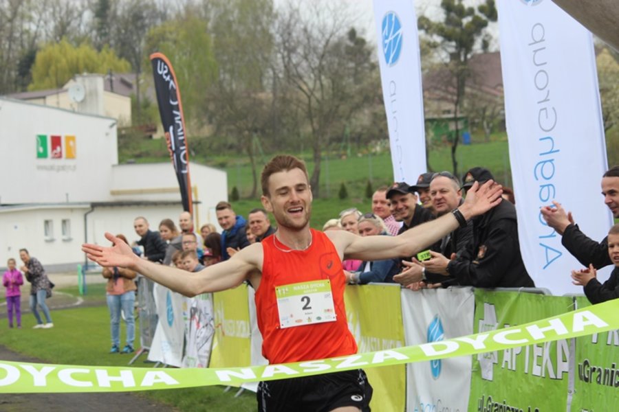 Adam Nowicki i Agnieszka Jerzyk triumfowali - film