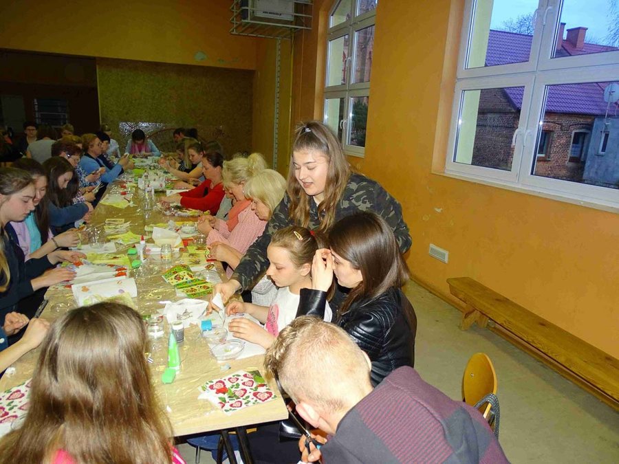 Jajka grzali suszarkami