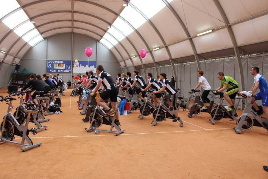 Siłę nóg zmienili w siłę serc - film